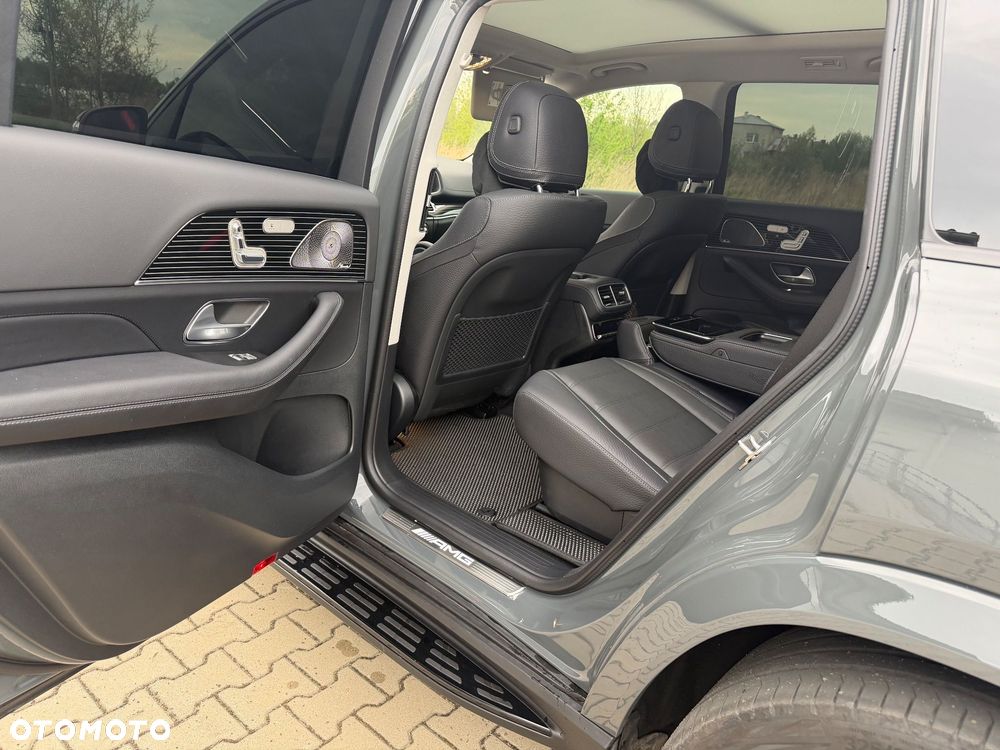 Mercedes-Benz GLS - 11