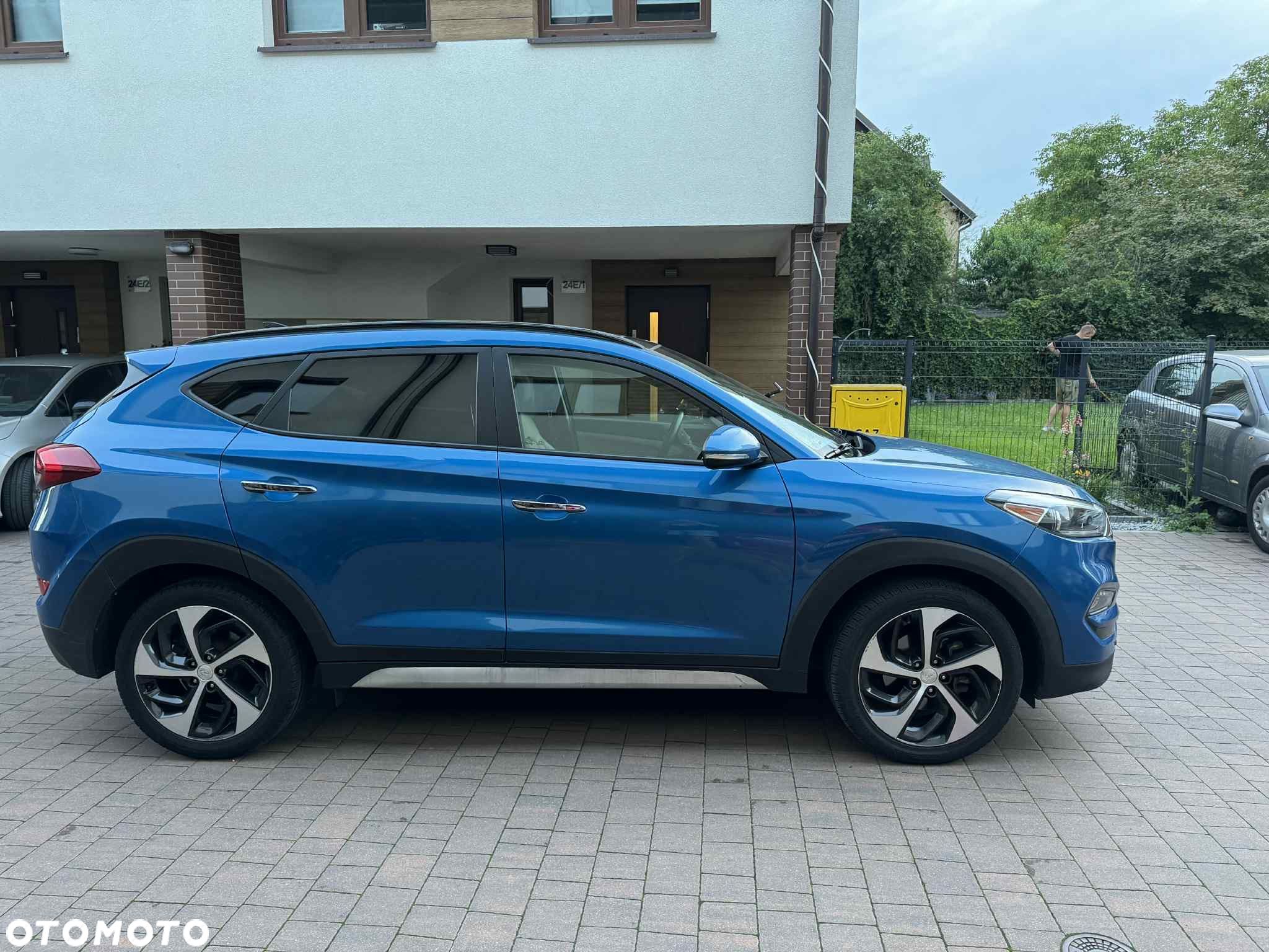 Hyundai Tucson - 1