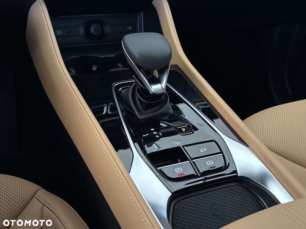 MG HS 1.5T HEV+ Exclusive - 19