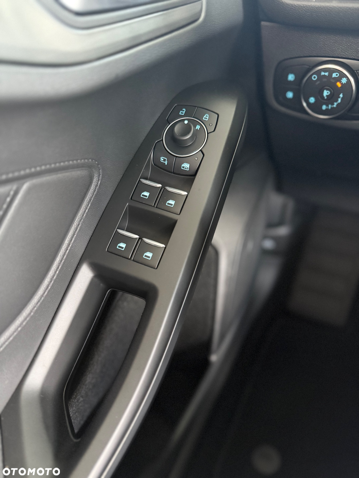 Ford Focus 1.0 EcoBoost Titanium - 16