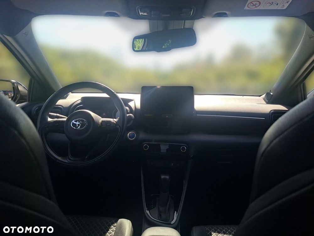Toyota Yaris - 14