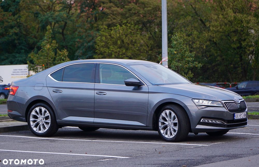 Skoda Superb 2.0 TDI SCR Style DSG - 6