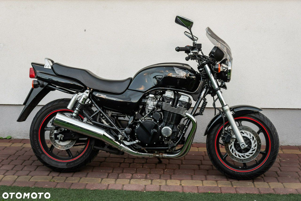 Honda CB - 2