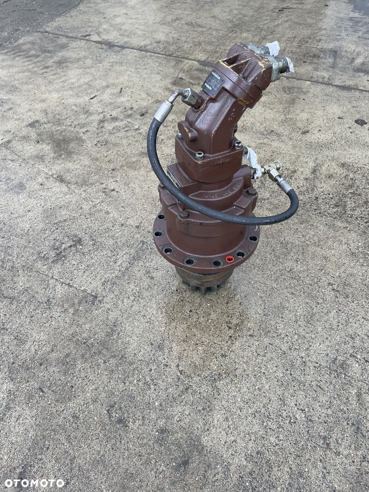 Reduktor obrotu DR140 do koparki CAT 312 - 1