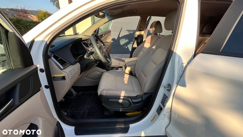 Hyundai Tucson - 16