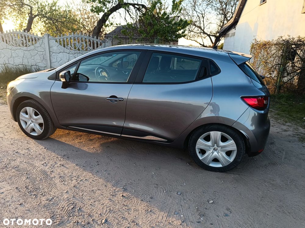 Renault Clio - 14