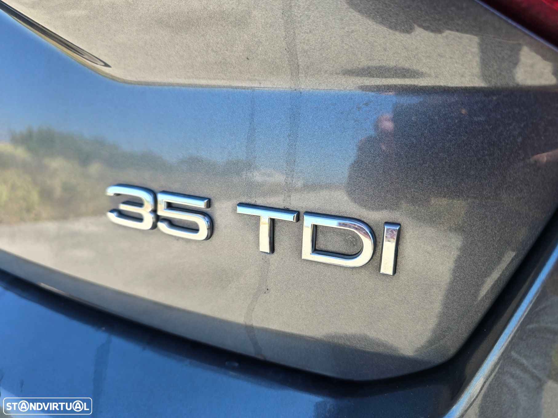 Audi Q2 35 TDI Design S tronic - 4
