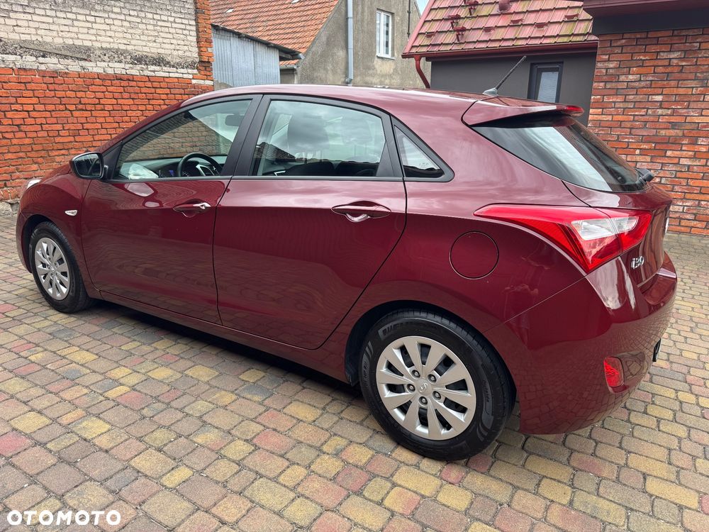 Hyundai i30 blue 1.4 Trend - 4