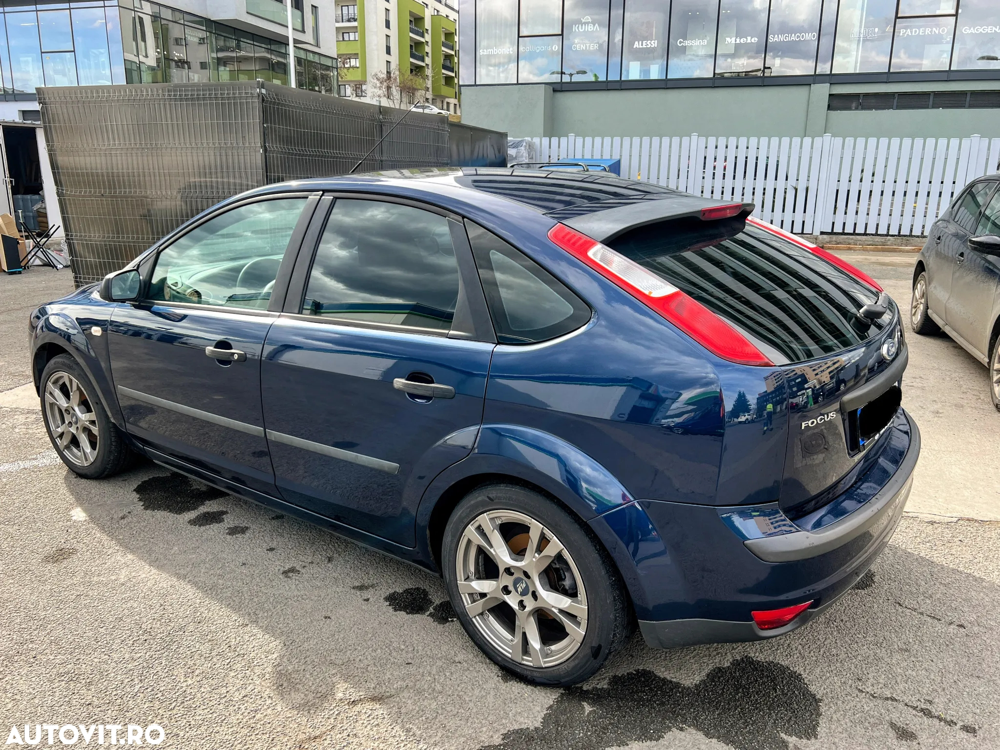 Ford Focus 1.6 Ambiente - 3