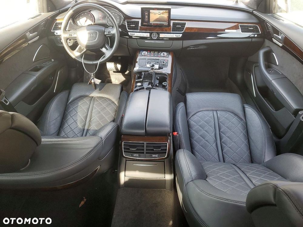 Audi A8 - 9