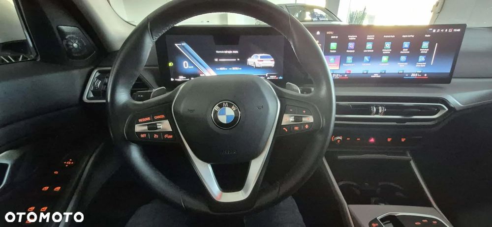 BMW Seria 3 318d Touring - 11