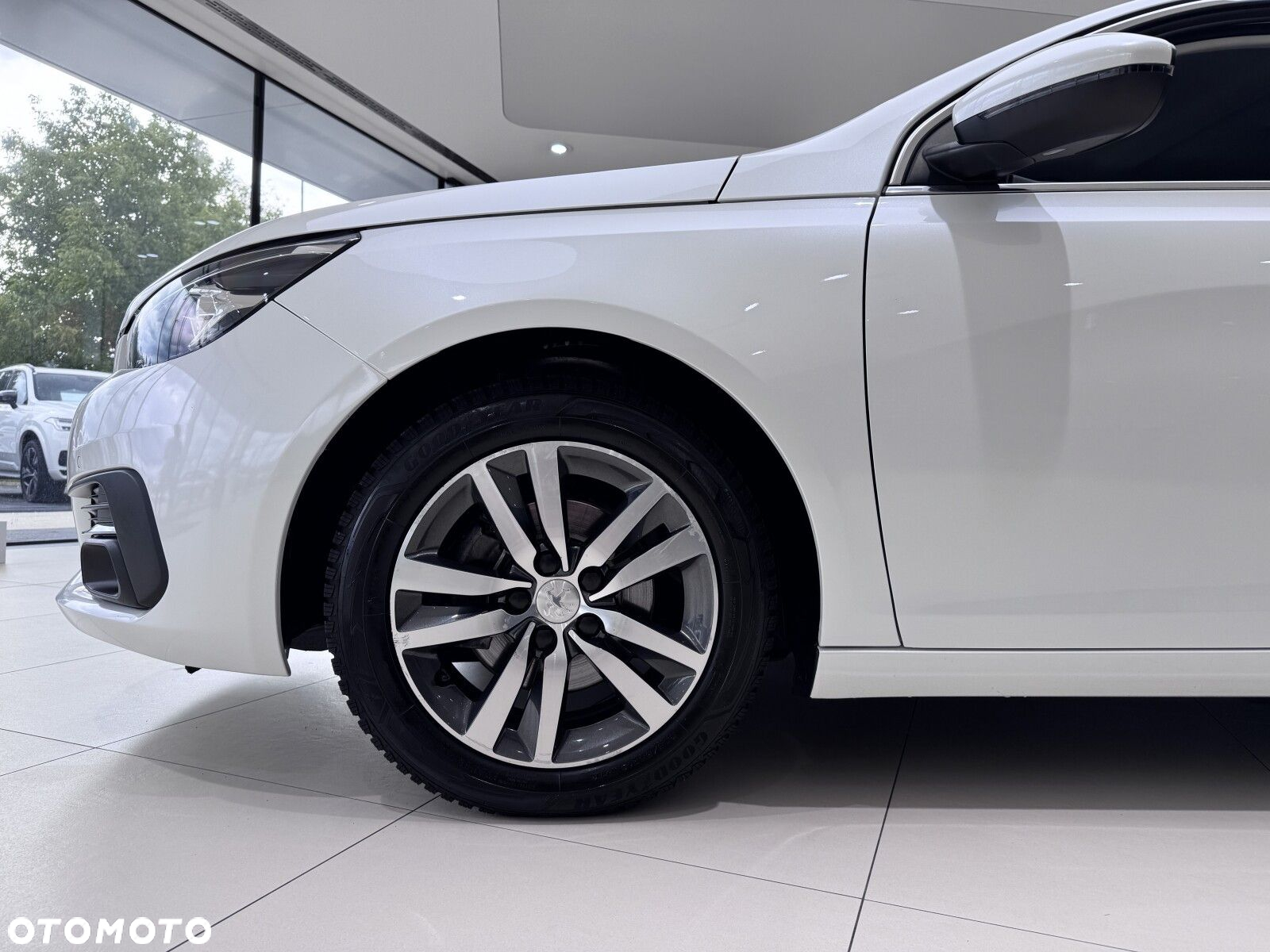 Peugeot 308 1.2 PureTech GPF Allure Pack S&S EAT8 - 18