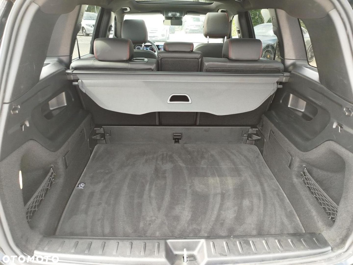 Mercedes-Benz GLB - 24