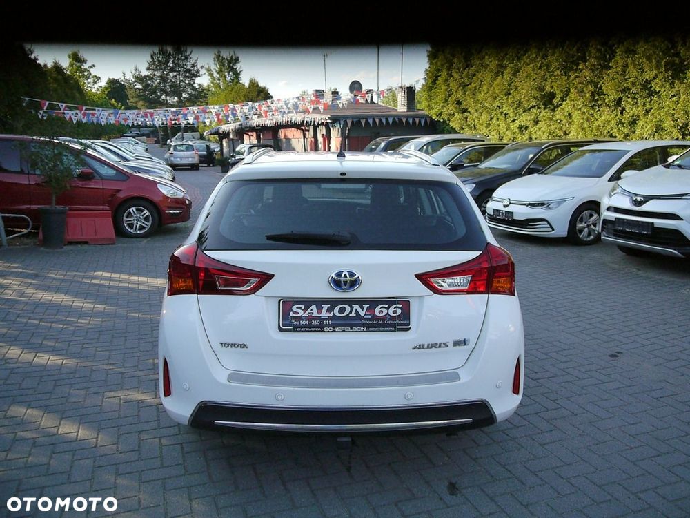 Toyota Auris - 13