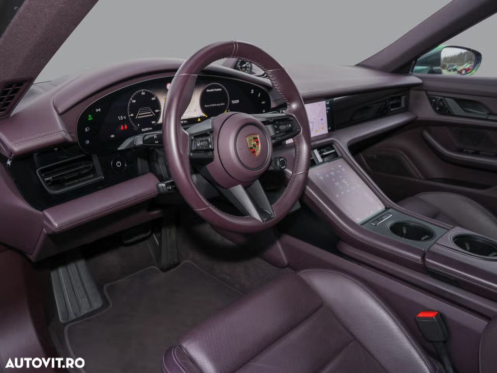 Porsche Taycan - 7