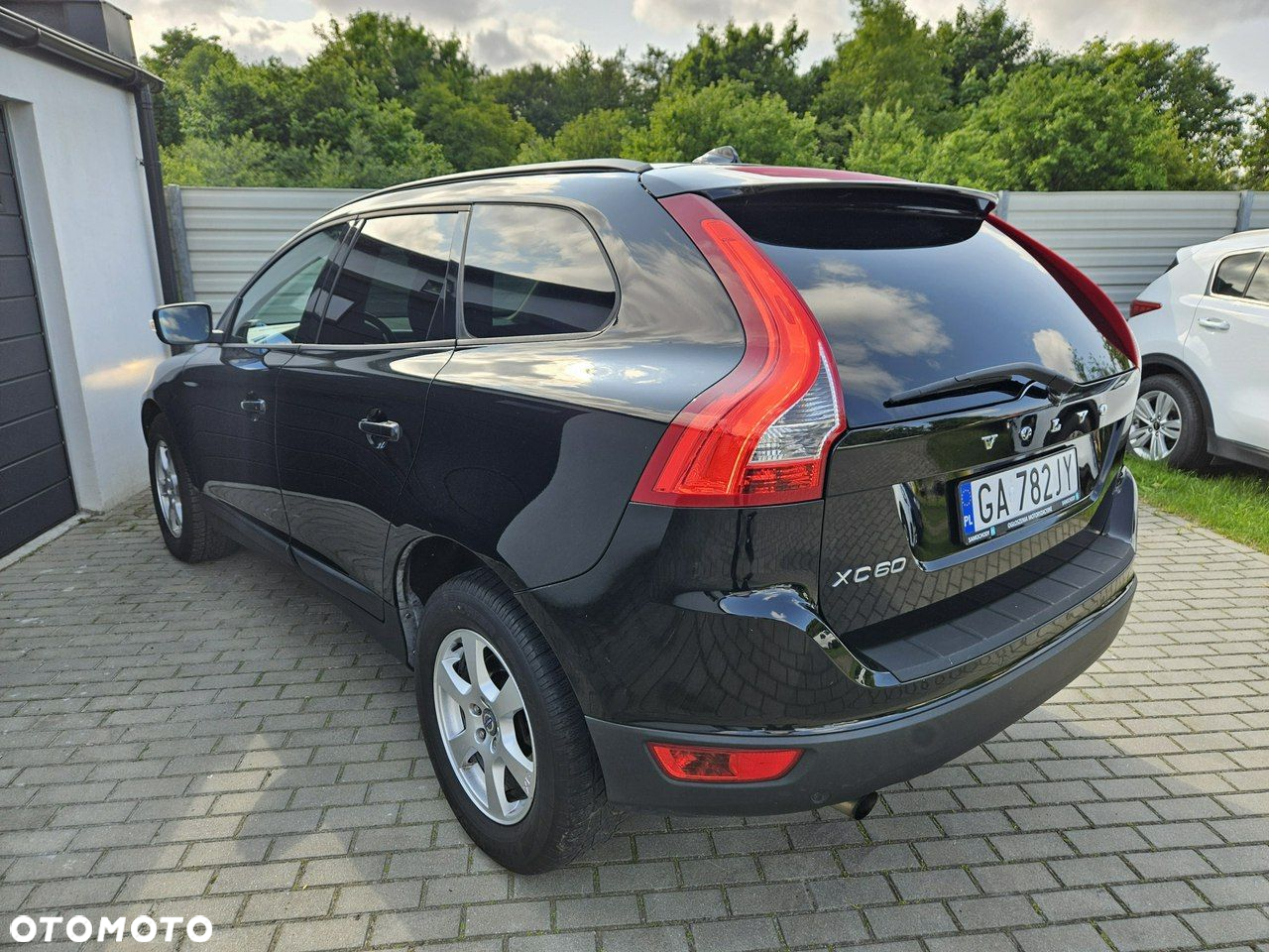 Volvo XC 60 D4 Geartronic Kinetic - 2