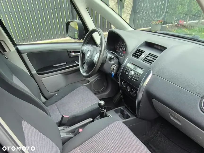 Suzuki SX4 1.5 - 11