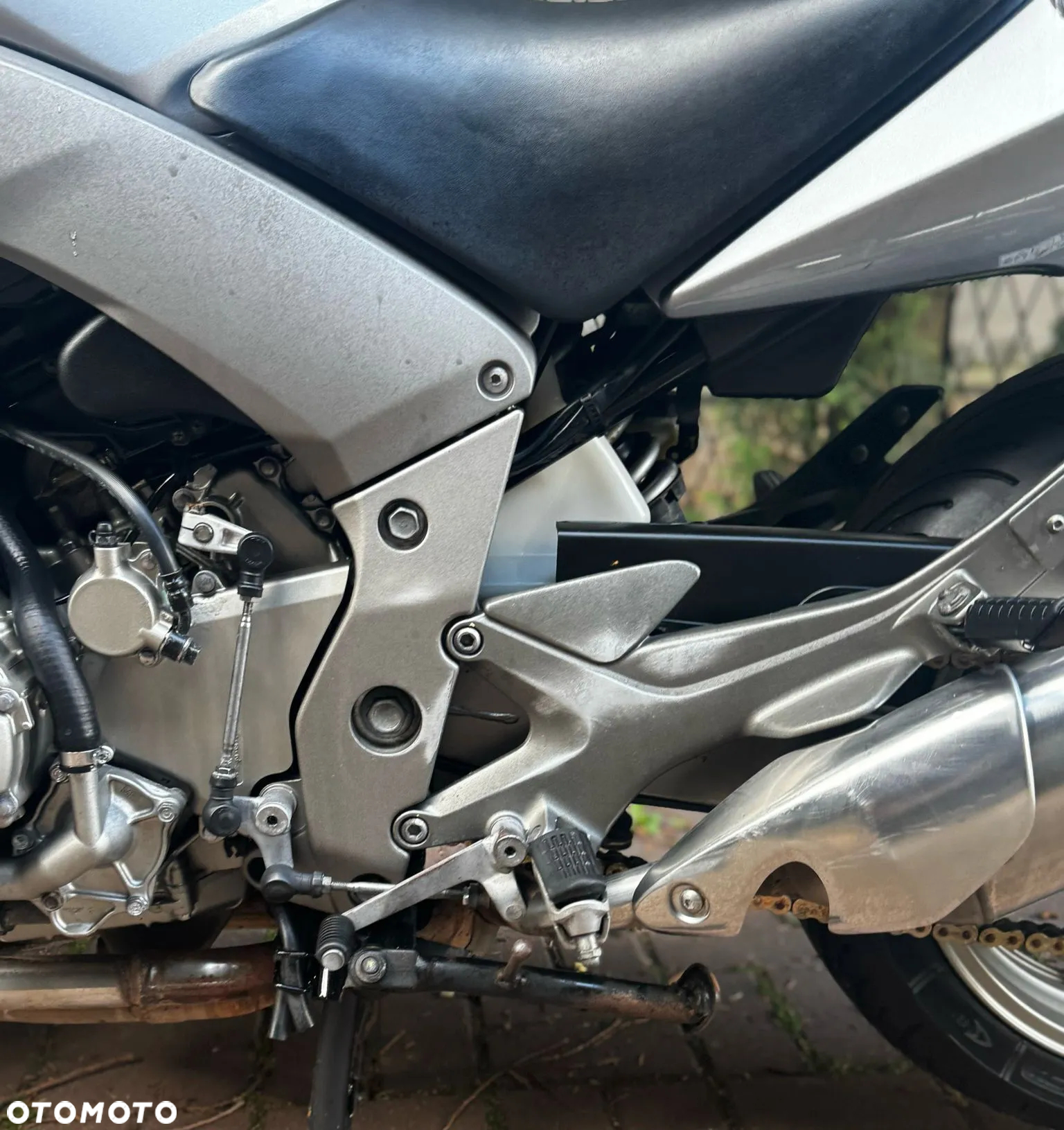 Honda CBF - 11