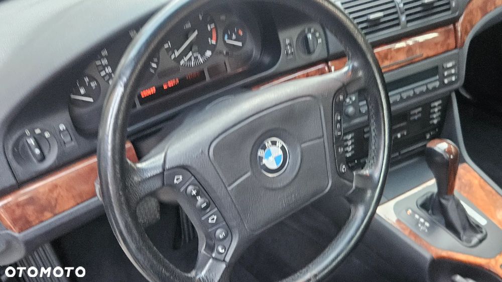 BMW Seria 5 - 23