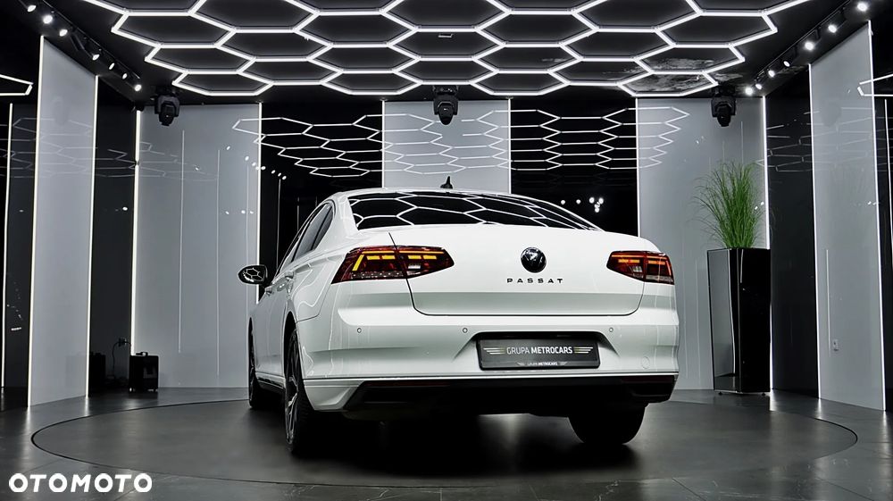 Volkswagen Passat 2.0 TSI Business DSG - 7