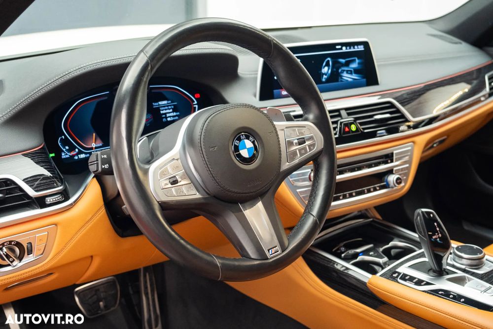 BMW Seria 7 730d xDrive MHEV - 18