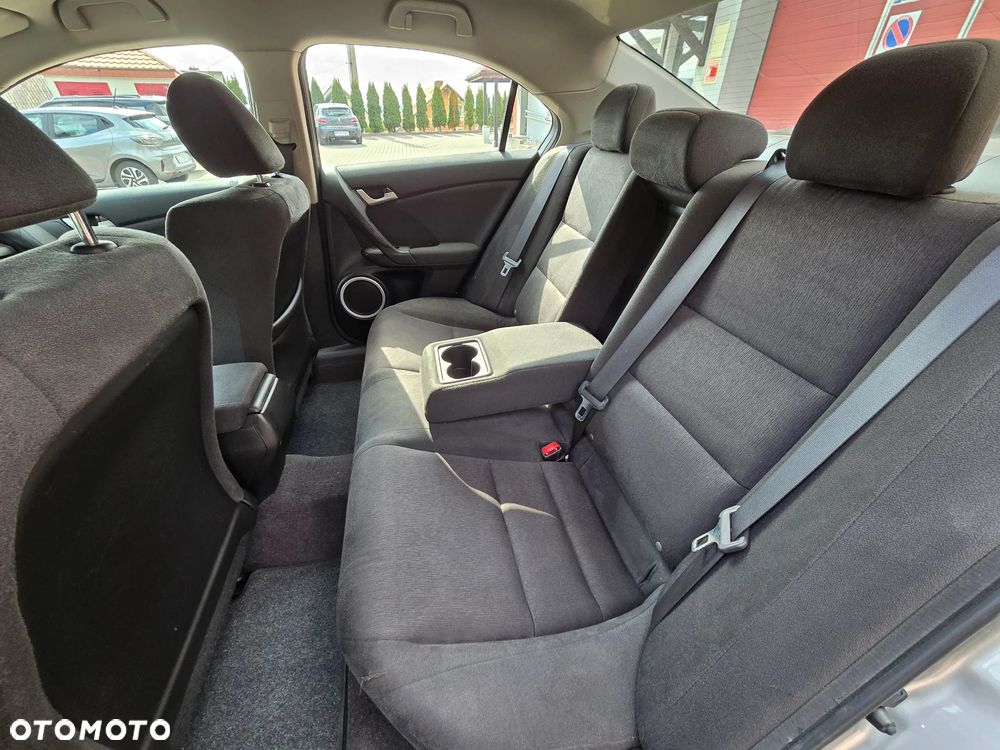 Honda Accord 2.0 Elegance 50 Jahre Edition - 31