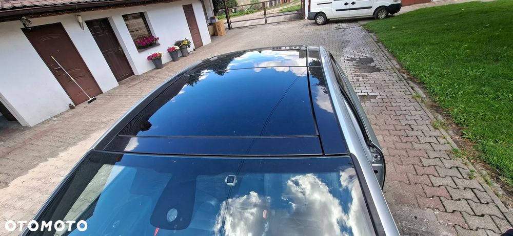Renault Latitude 3.0 V6 dCi Initiale - 10