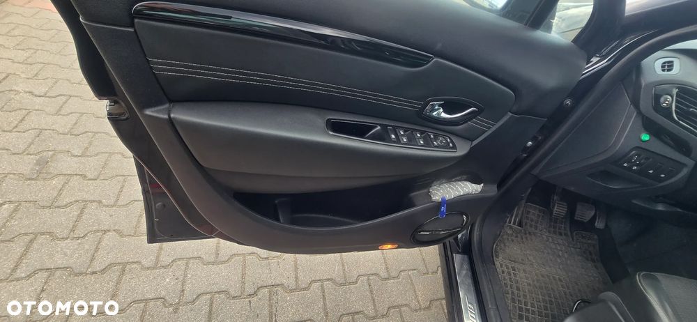 Renault Grand Scenic Gr 1.6 dCi Energy Bose Edition S&S - 26