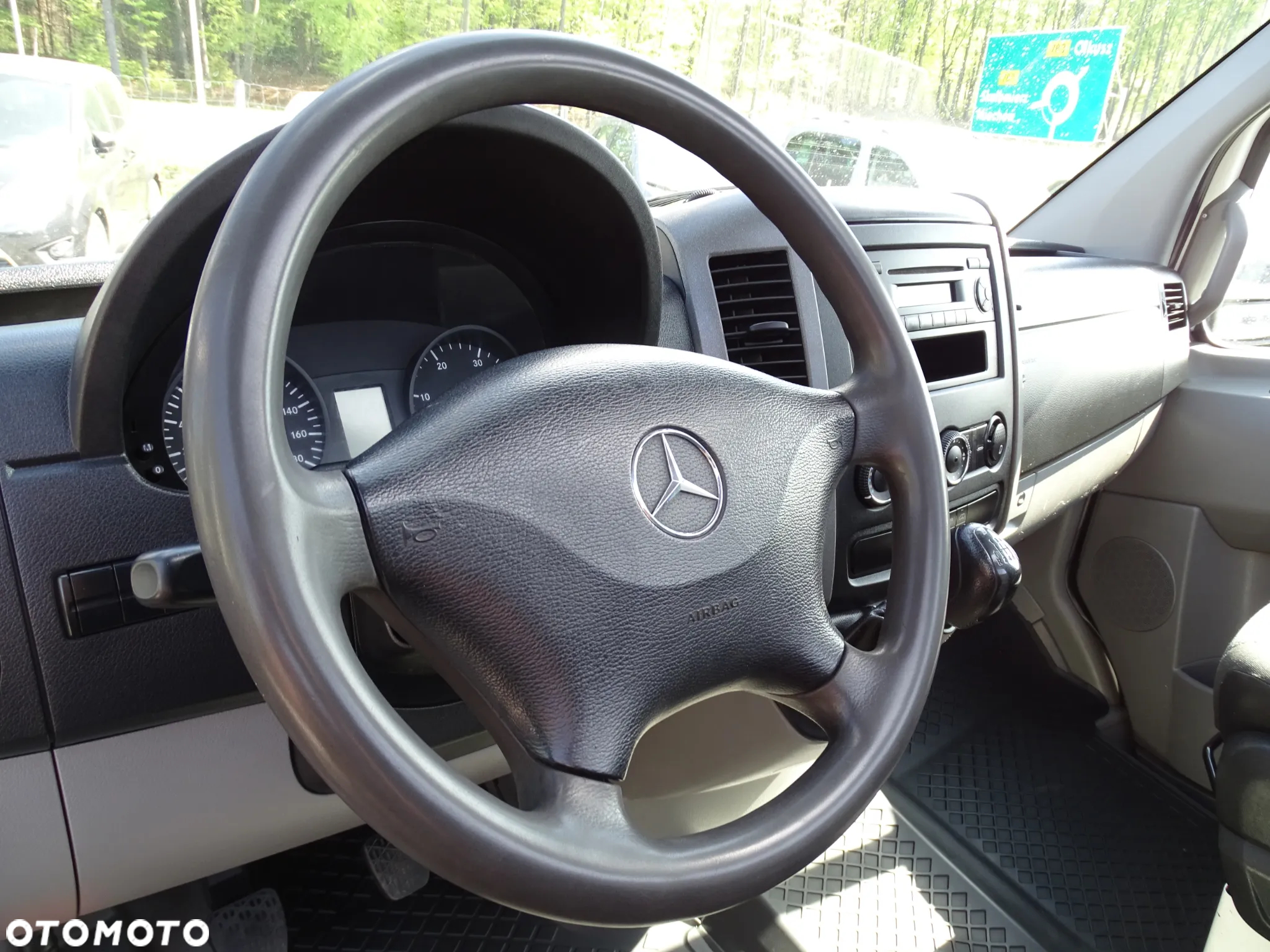 Mercedes-Benz SPRINTER - 32