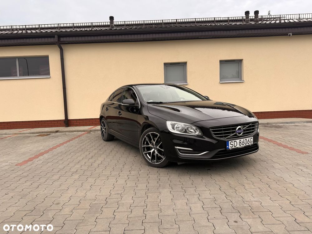 Volvo S60 D3 Drive-E R-Design Momentum - 2