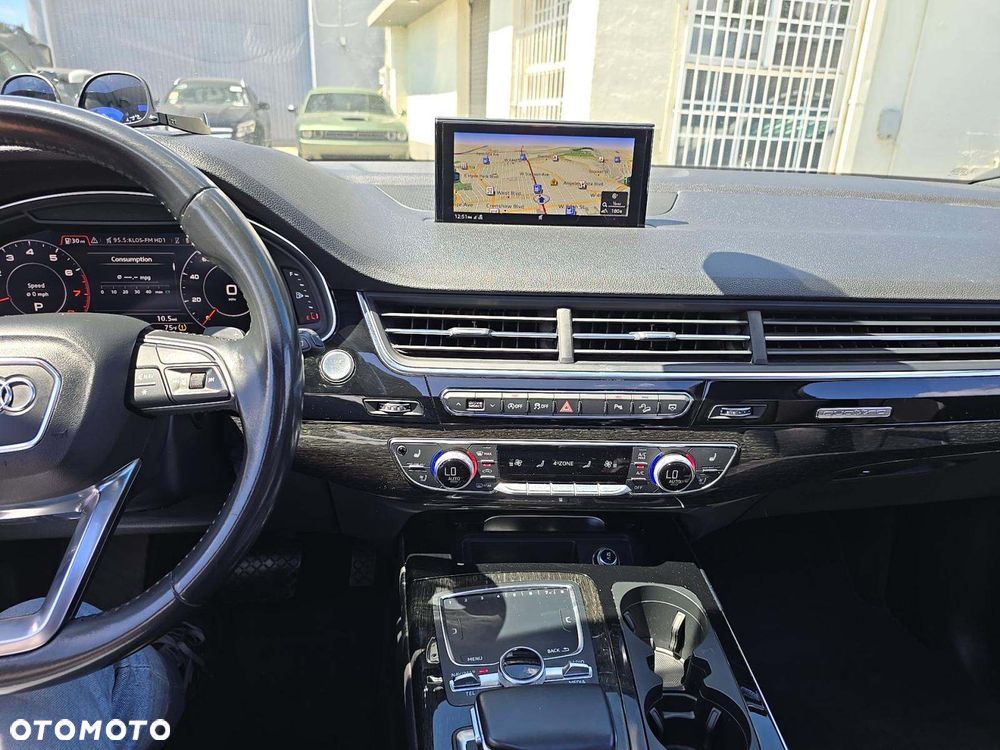 Audi Q7 - 6