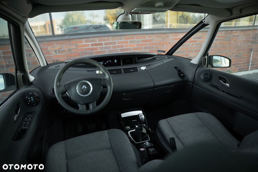 Renault Espace 2.0 dCi Voyage - 26