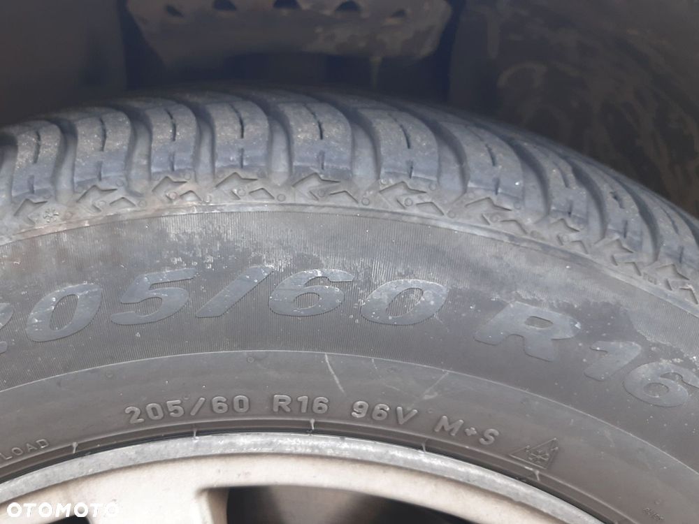 Volvo V70 2.4 D DPF Momentum - 13
