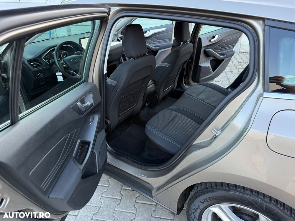 Ford Focus 1.5 TDCi DPF Start-Stopp-System Business - 29