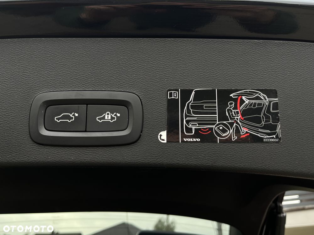 Volvo XC 40 T4 Inscription - 25