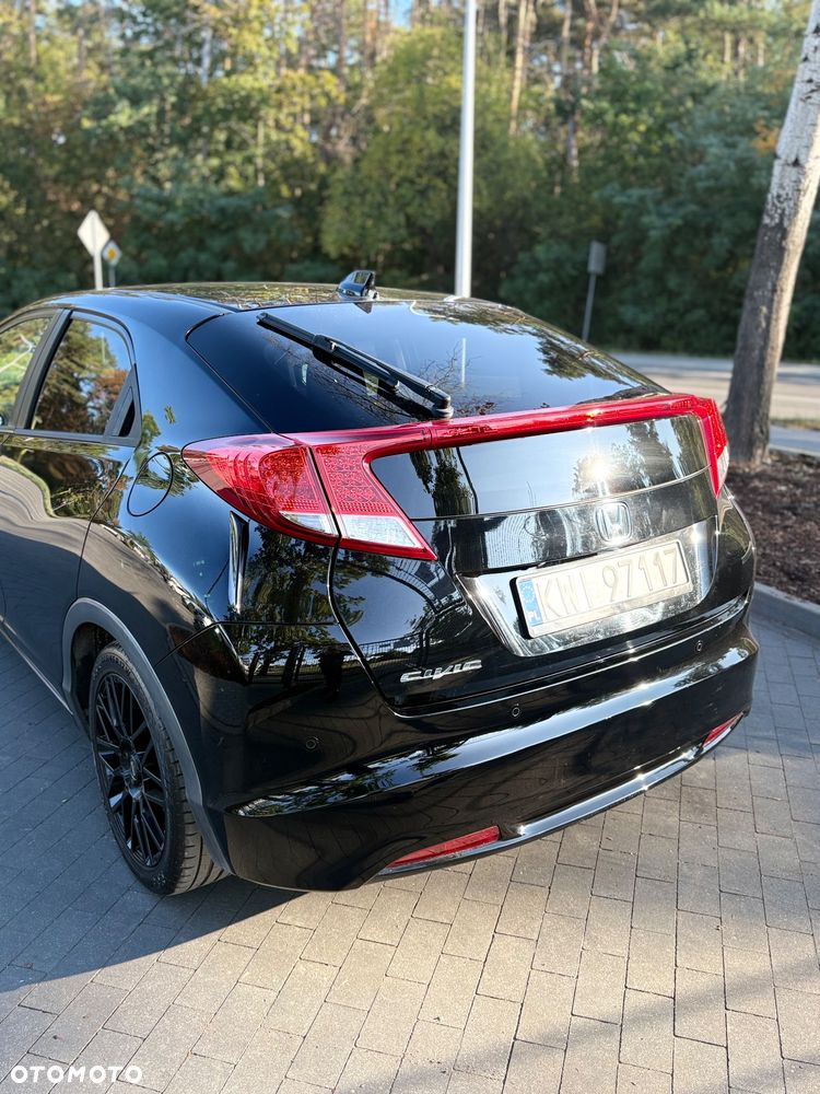Honda Civic 1.6 i-DTEC Lifestyle - 24