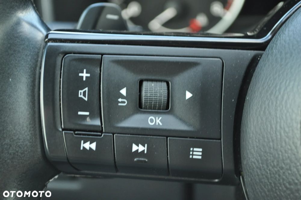 Nissan Qashqai - 25