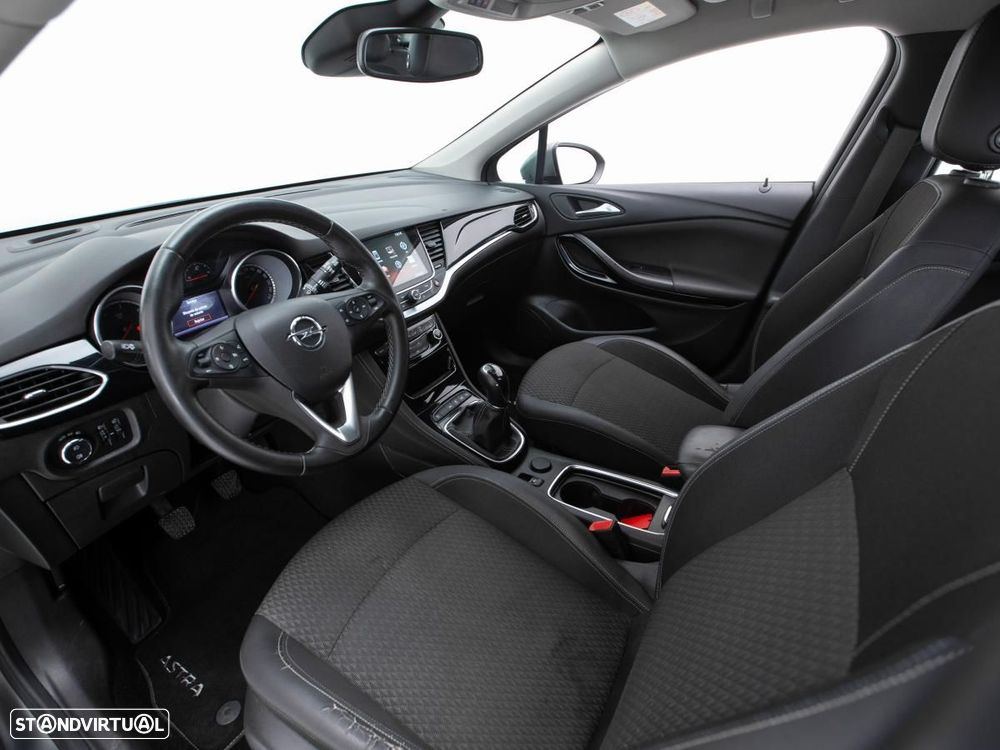 Opel Astra Sports Tourer - 7