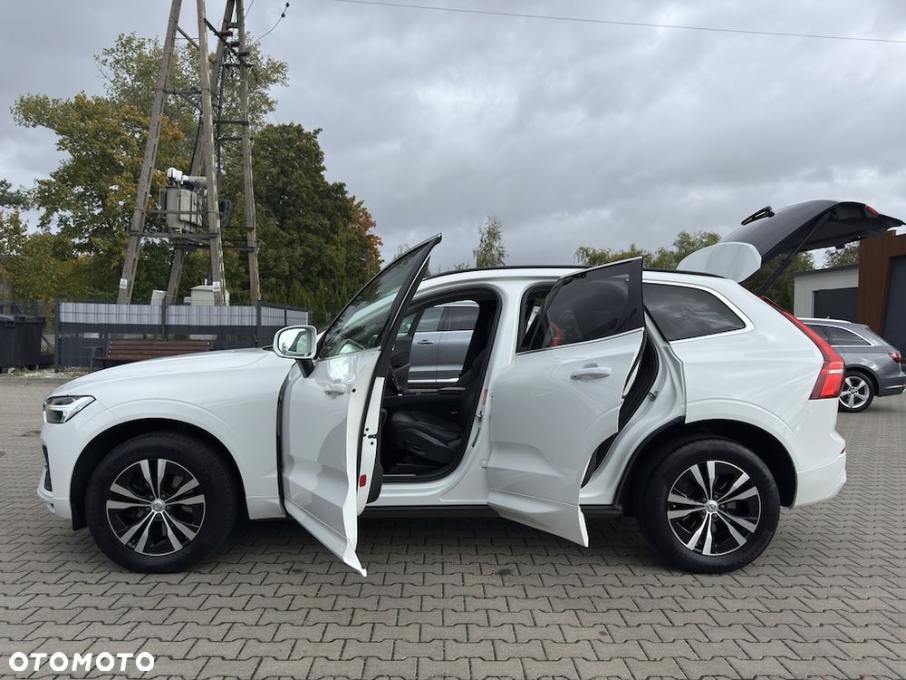 Volvo XC 60 B4 D AWD Geartronic Momentum Pro - 13