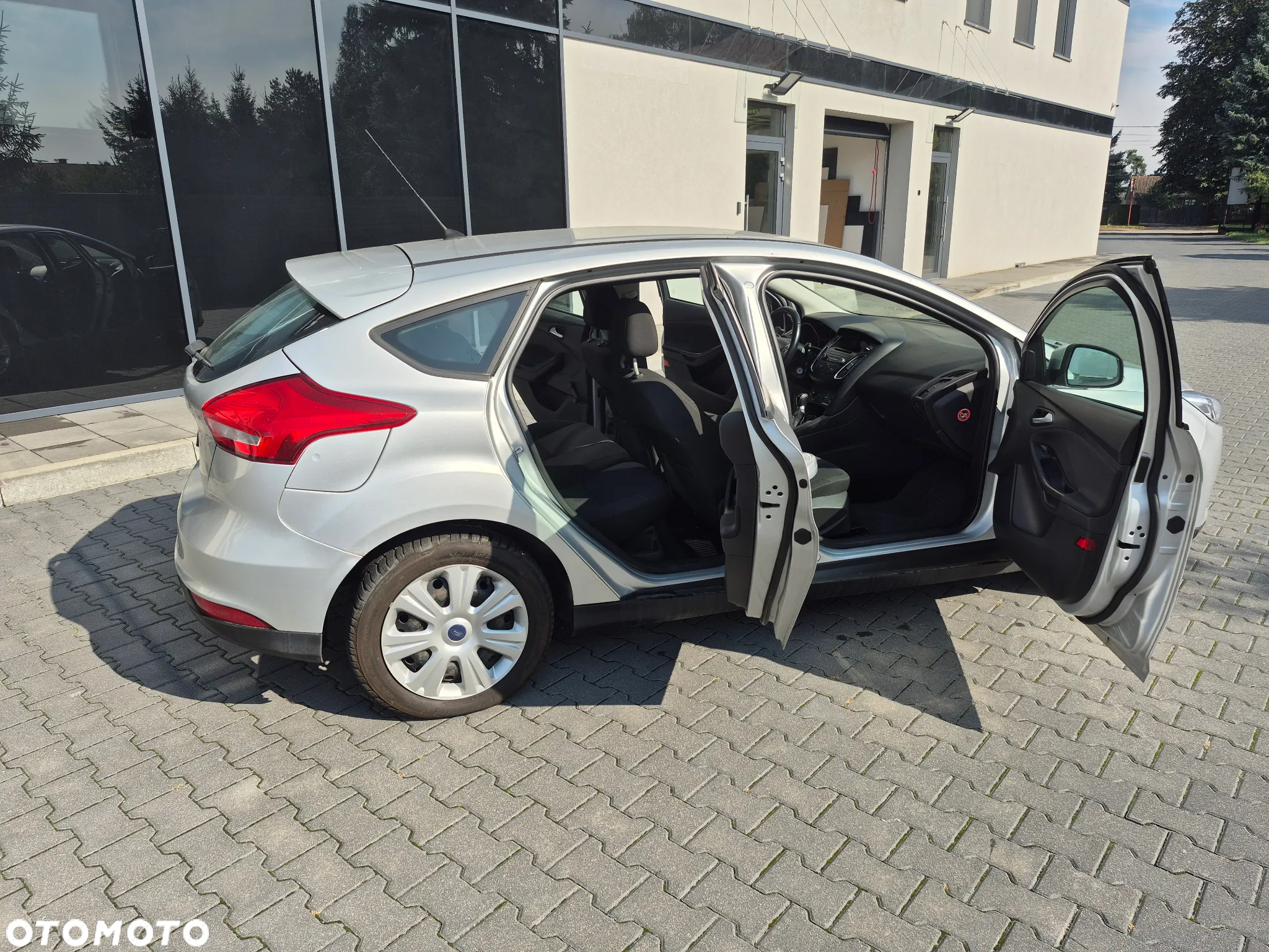 Ford Focus 1.6 Trend - 8