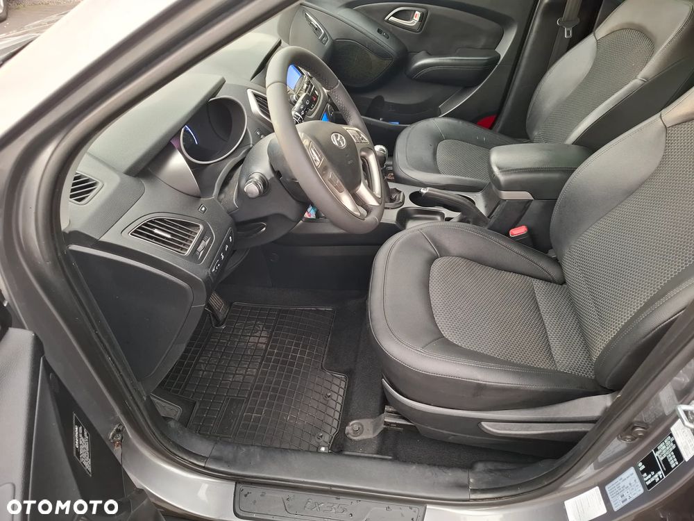 Hyundai ix35 2.0 CRDi 4WD Premium - 12