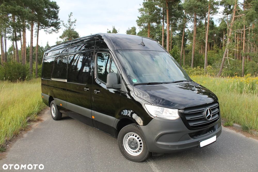 Mercedes-Benz Sprinter - 1