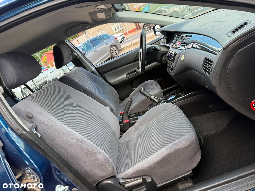 Mitsubishi Lancer 1.6 Intense - 15