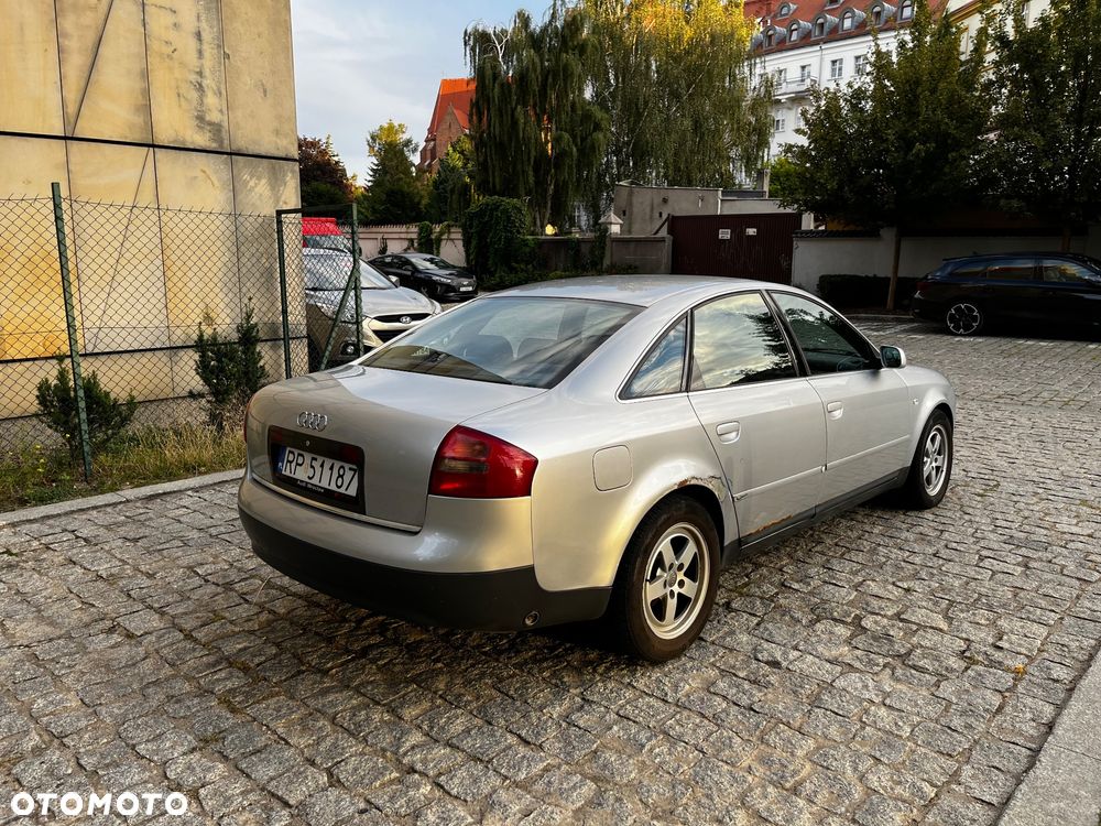 Audi A6 Limousine 1.8 - 4