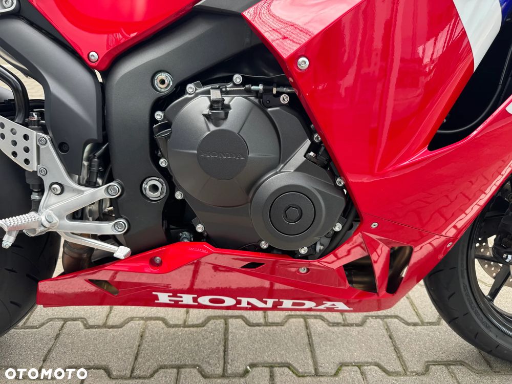 Honda CBR - 11