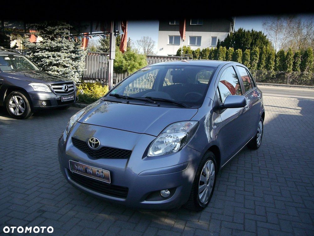 Toyota Yaris 1.33 VVT-i Executive - 3