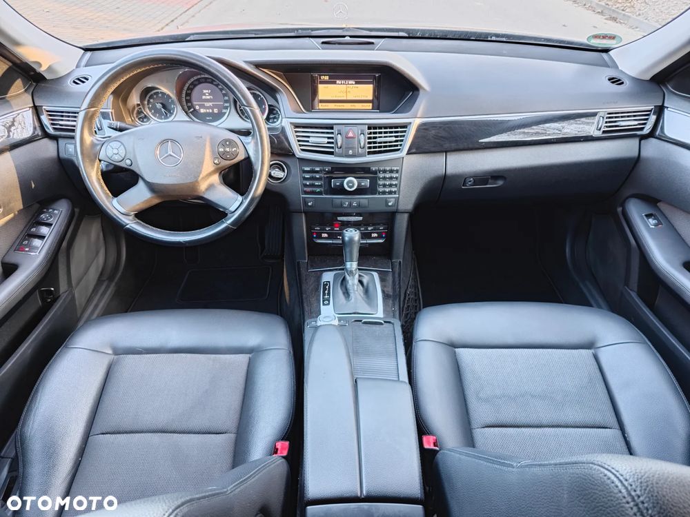 Mercedes-Benz Klasa E 200 CDI DPF BlueEFFICIENCY Automatik Avantgarde - 24