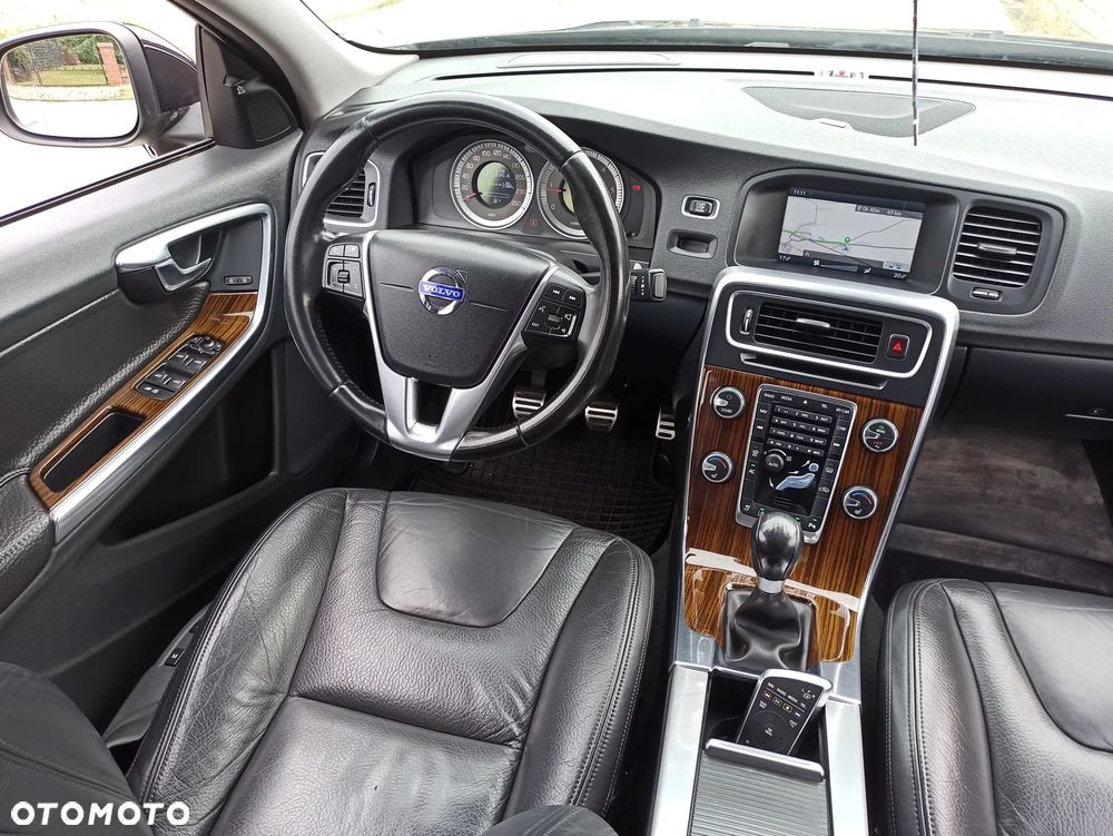 Volvo S60 D3 Summum - 13