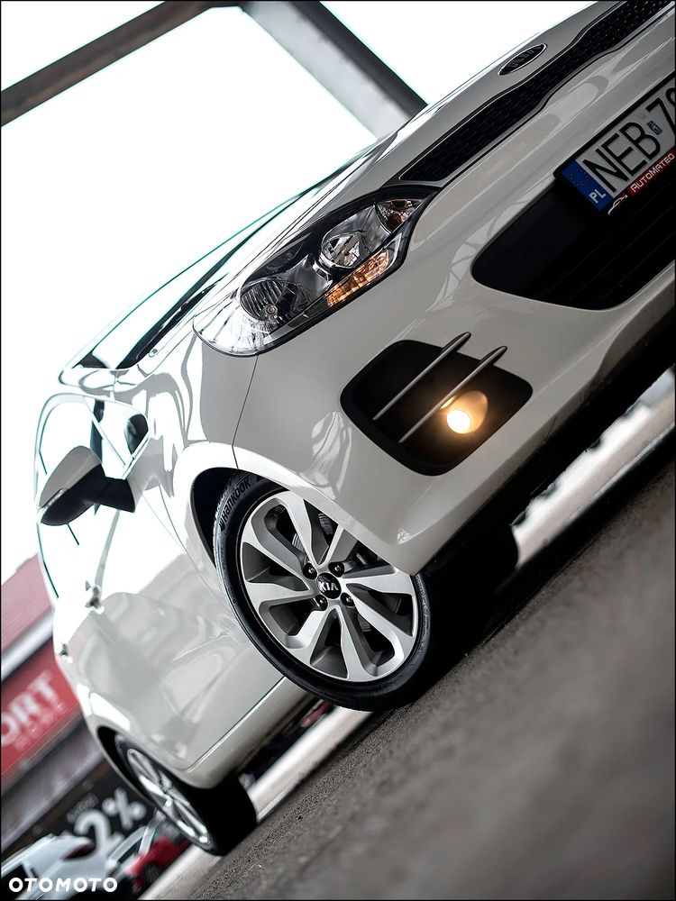 Kia Rio 1.2 Dream Team Edition - 13