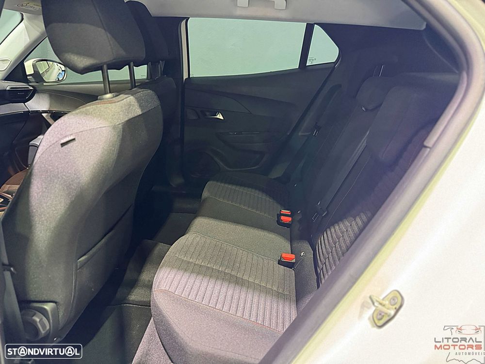 Peugeot 2008 1.2 PureTech Active Pack EAT8 - 16